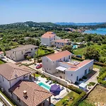 Lovely Home In Muline With Wifi