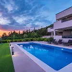 My Dalmatia - Luxury Villa Burra With Private Swimming Pool And Jacuzzi