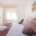 My Dalmatia - Holiday Home Zara With Private Swimming Pool