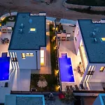 Villa Sanja - Crowonder Luxury Rent