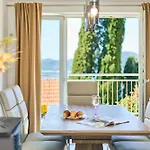 Apartment Summer Chill 2