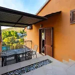 Awesome Apartment In Modric With Kitchen