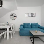Roris House