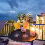 Villa Lara