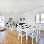 Villa Anica