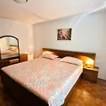 Apartments Elena