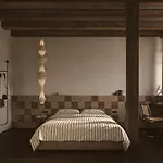 Designer Vip Apartments With Luxurious Swimming Pool