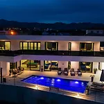 Luxury Villa Royal Hill With 34 M2 Pool