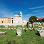 Gorgeous Home In Popovici With Wifi