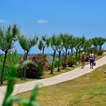 Apartments Casa Tea Close To The Queen Beach- By Ta Leut Agency