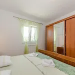 Villa Ana With Private Pool And Large Garden- By Ta Leut Agency