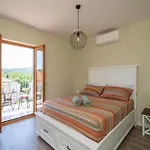 Charming House With Jaccuzi,Terrace,Lounge Area