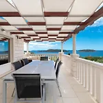 Modern Villa Near The Sea