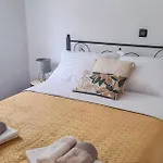 3 Bedroom Gorgeous Home In Nadin