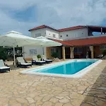 Villa Leonie