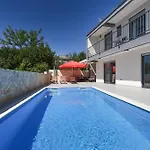 Villa Ledinko