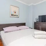 House Suric