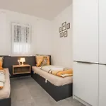 Apartment Spanic 1