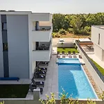 Apartments Menalo Elegance