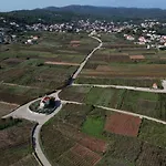 Robic Apartments