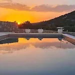 Amazing Home In Tkon With Outdoor Swimming Pool