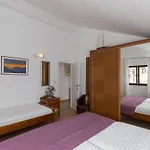 Guest House Kono - Two-Bedroom Apartment With Balcony And Sea View - Marka Gjaje Street