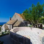 Apartment& Rooms Savonari - Comfort Double Room With Patio And Sea View Soba 2