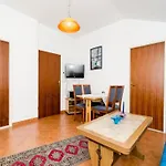 Apartments Peco - One Bedroom Apartment With Patio And Side Sea View