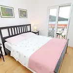 Apartments Nodilo