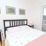 Apartments Nodilo