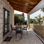 Apartments Kisic - Two-Bedroom Apartment With Terrace Prizemlje
