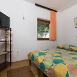 Apartments Kisic - Two-Bedroom Apartment With Terrace Prizemlje