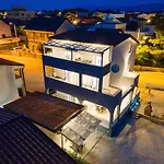 Apartments Najam Skundric