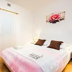 Pet Friendly Home In Blato With Wifi
