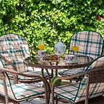Apartments & Rooms Mara & Petrunjela - One Bedroom Apartment With Garden