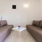 Apartments & Rooms Laganini Seka