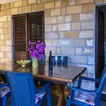 Apartments Doris-Trpanj