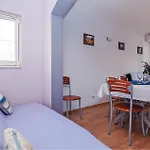 2 Bedroom Nice Apartment In Sveti Petar