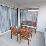 Vila Sea & Lake