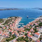 Apartment Sali 890B