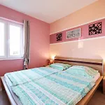 One Bedroom Apartment 50M From The Sea