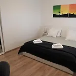 Dora'S Apartments