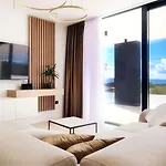 Villa 1