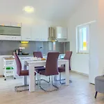 Apartment Queen'S Pearl - Ninske Vodice