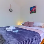 Apartment Queen'S Pearl - Ninske Vodice