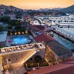 Orka Apartments