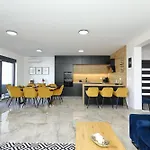 Villa Good Vibes With Heated Pool
