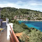 2 Bedroom Lovely Apartment In Blato
