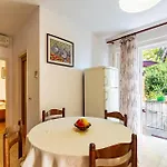 2 Bedroom Beautiful Apartment In Blato