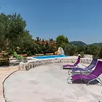 Beautiful Home In Ston With Wifi